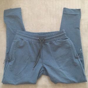 Alphalete joggers blue size M like new